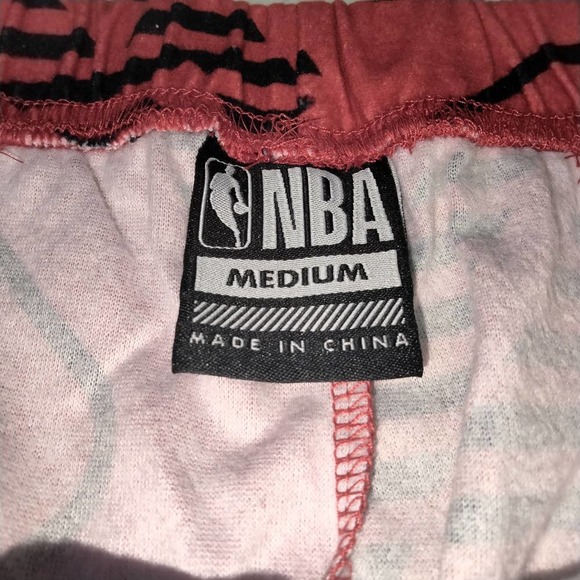 NBA Basketball Pants Lounge Mens Medium Fleece Red Black Elastic Waist NWT - Picture 5 of 6